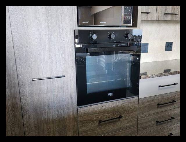 2 BEDROOM PROPERTY TO RENT IN NORTH BEACH